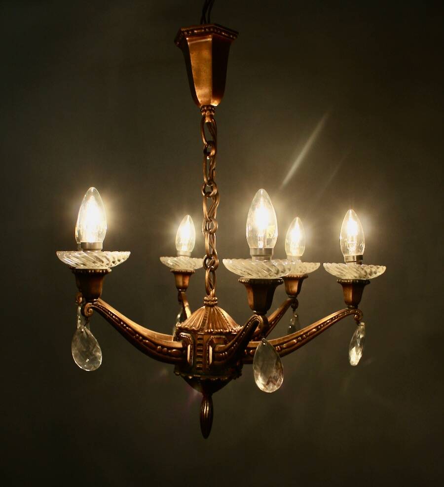 Bronze chandelier with 6 light arms