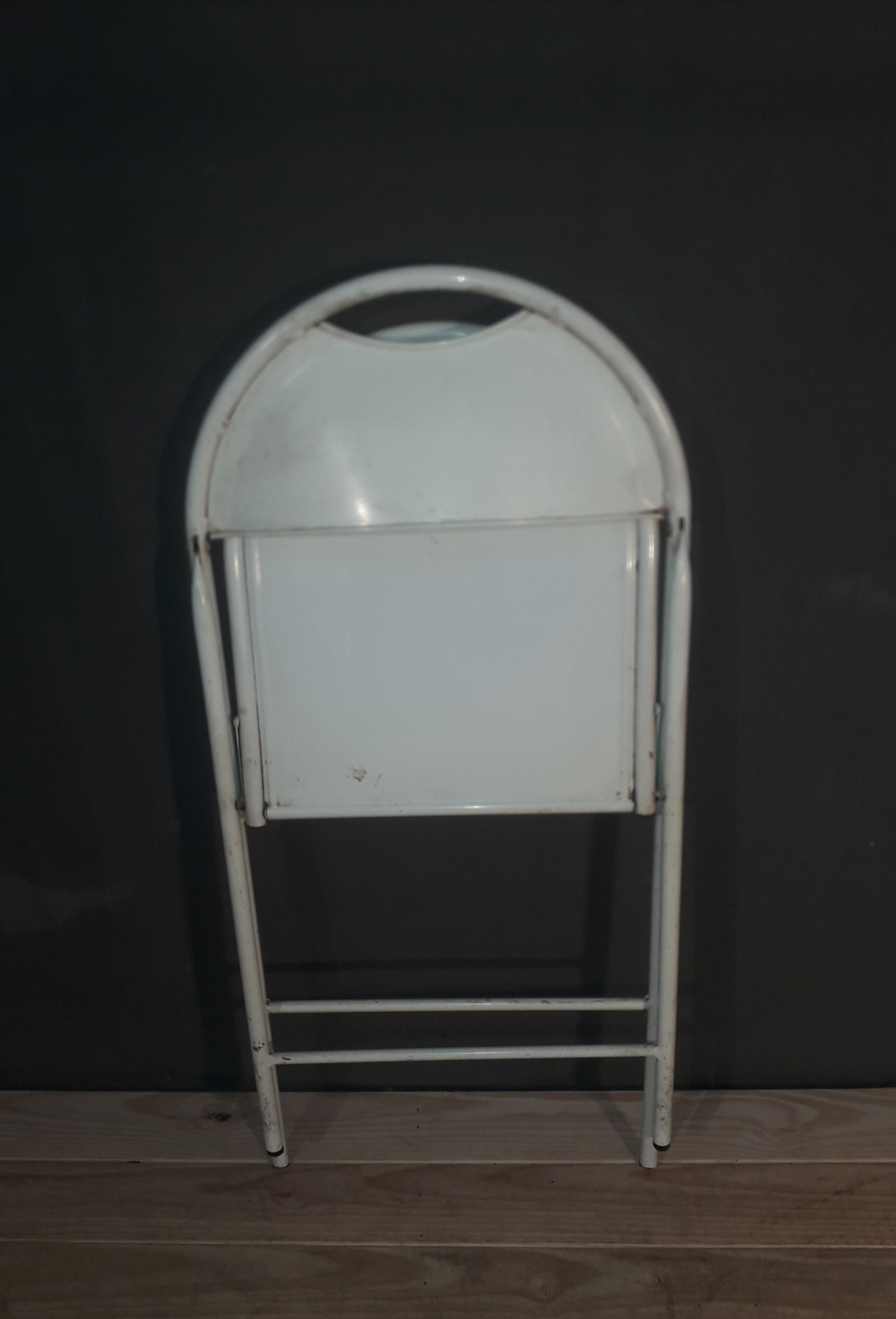Series of 4 metal folding chairs