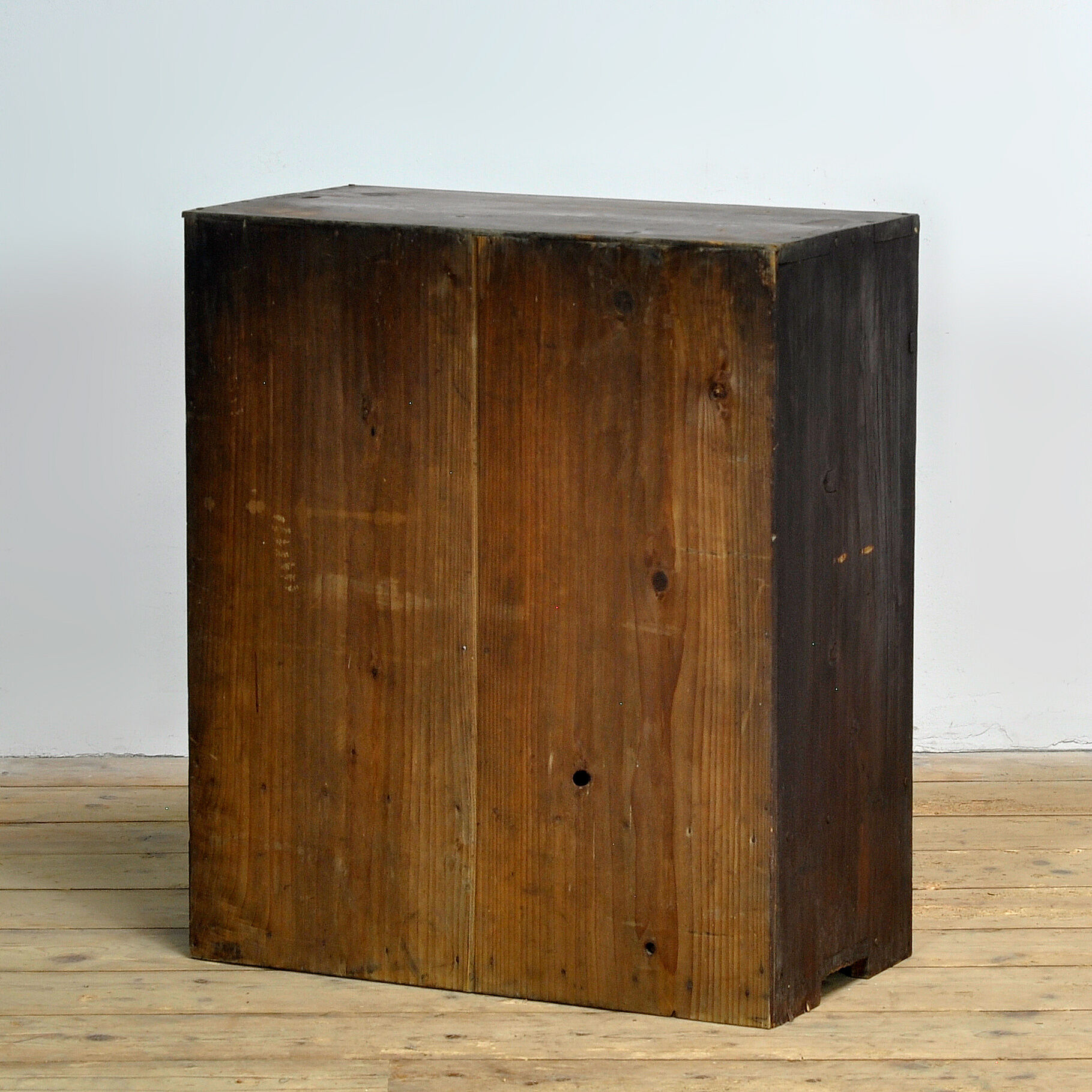 Petit cabinet japonais, vers 1920