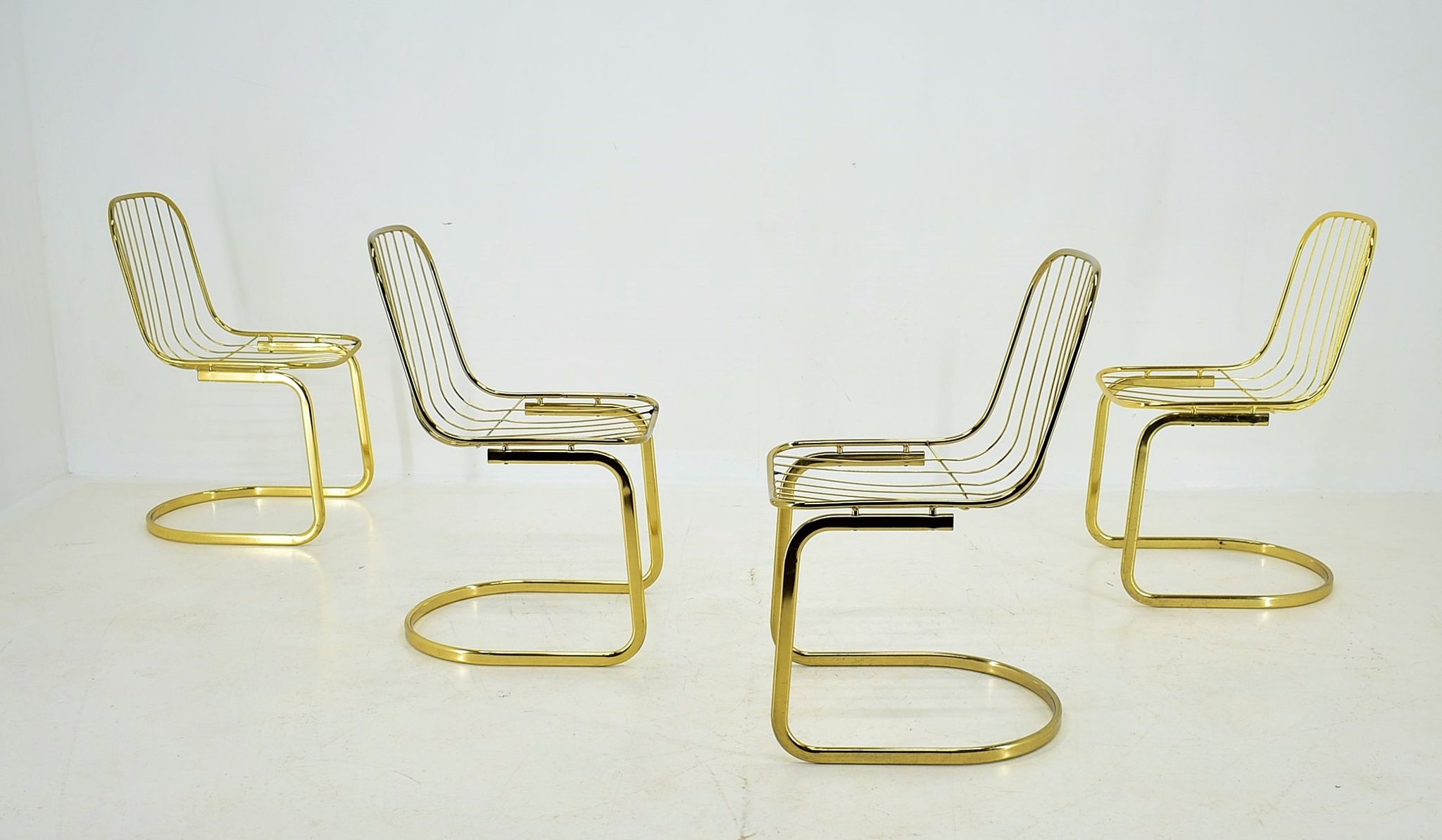 Lot de 4 chaises, Italie, années 1970