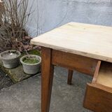 Farm table
