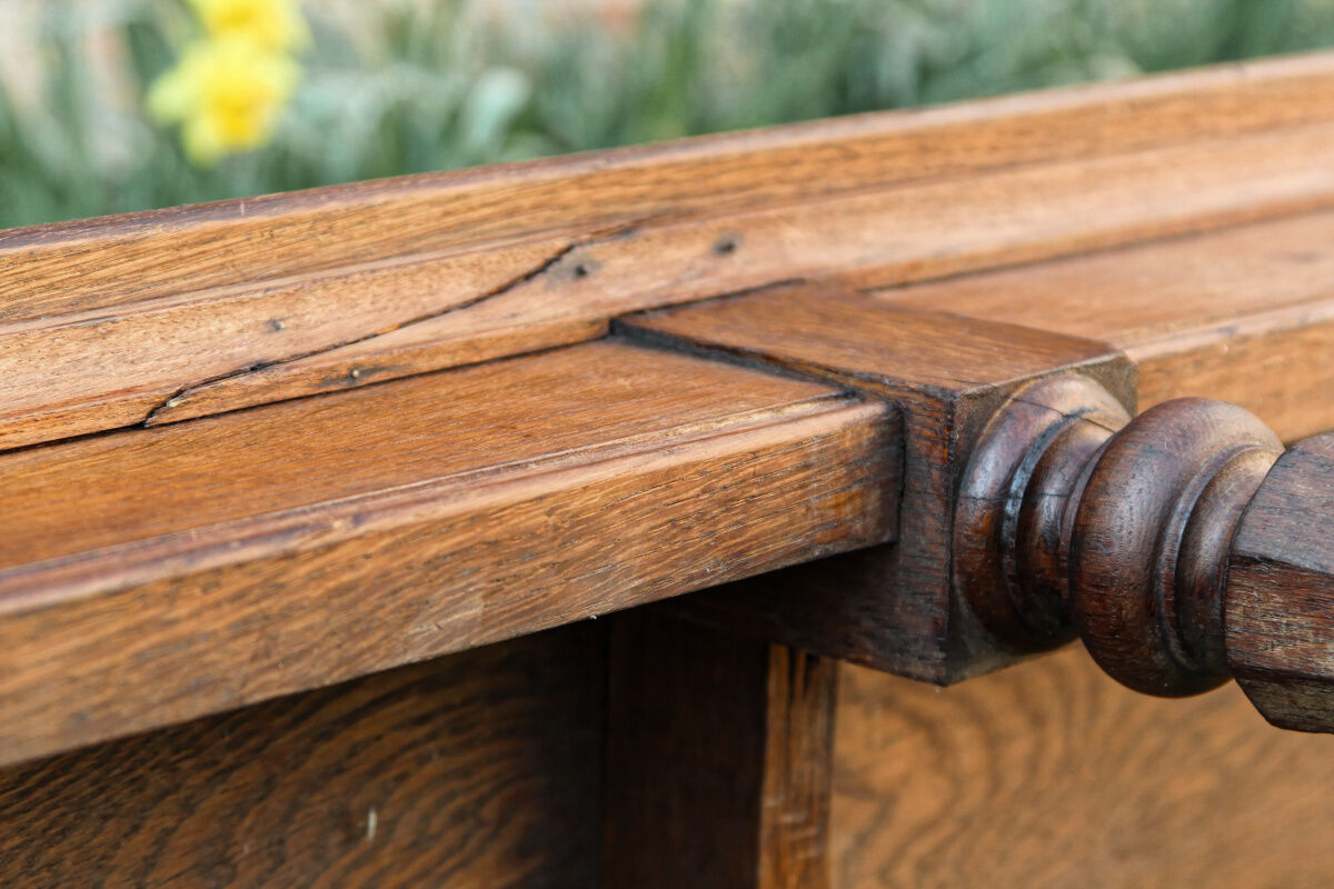 Monumental bench - notary's office - solid oak