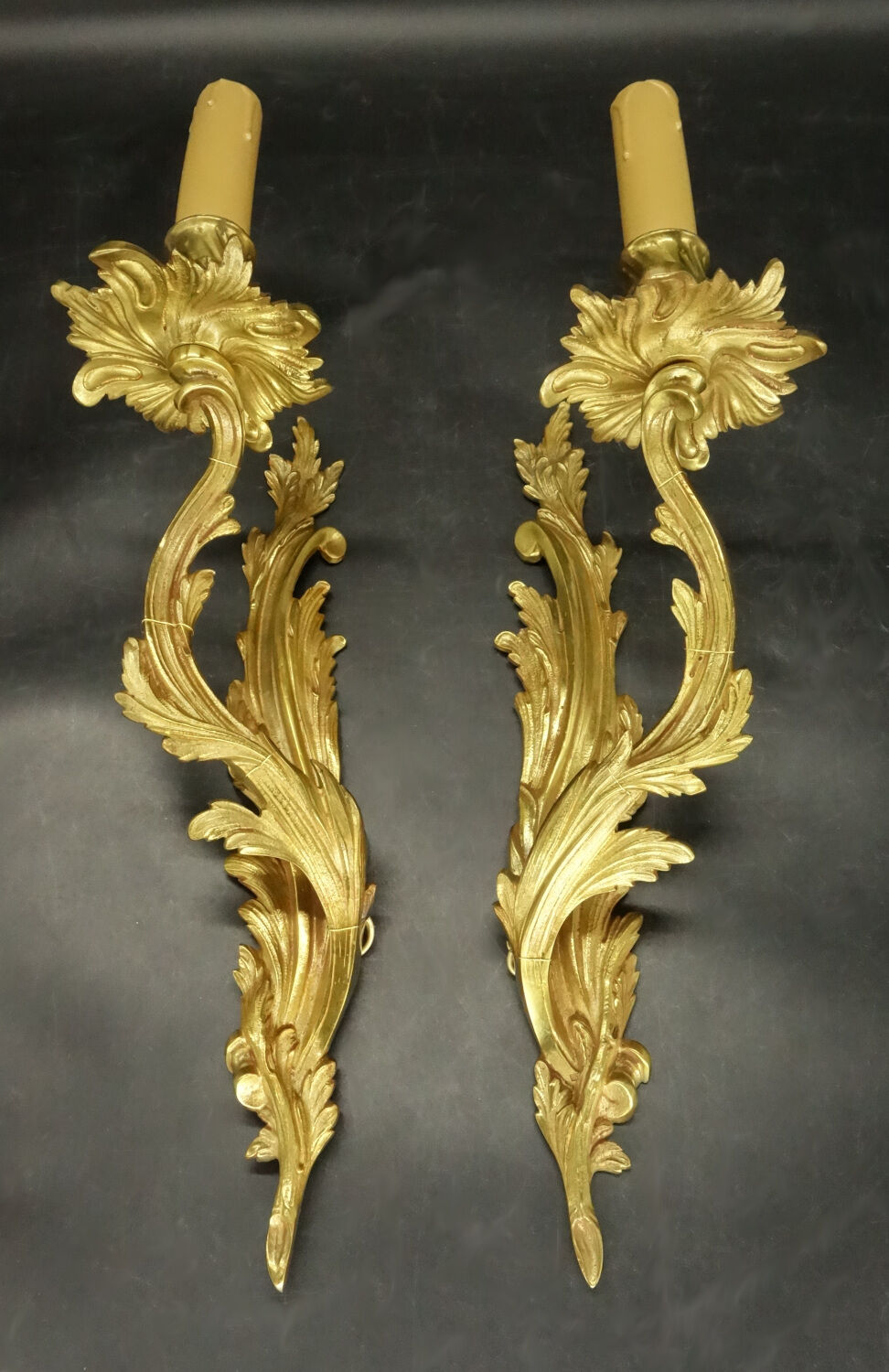 Paire d'appliques à 1 feu style Louis XV