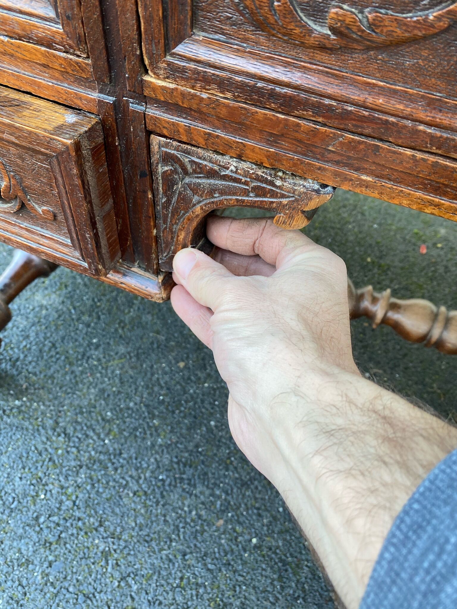 Office Louis xiii twisted