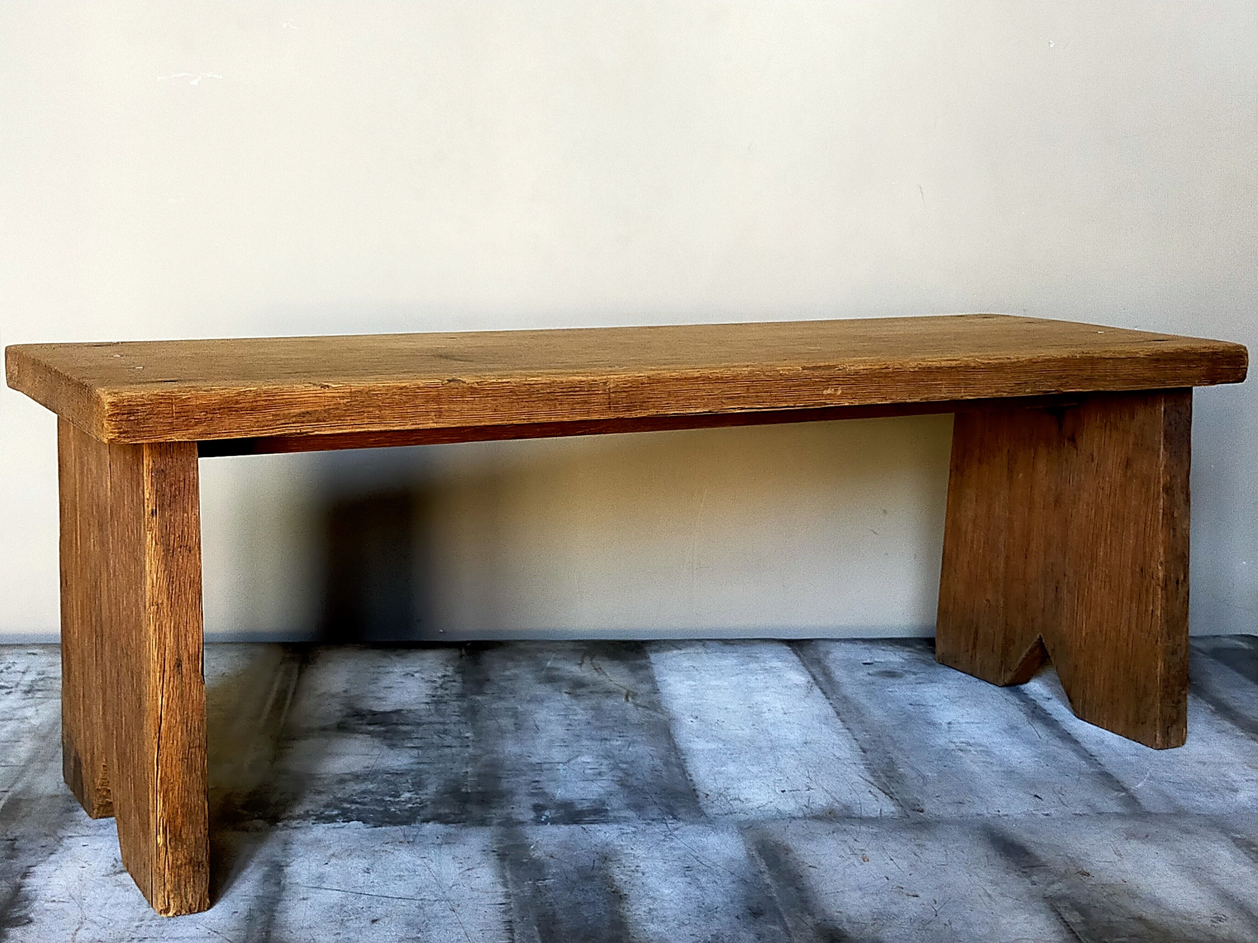 Booster bench Reconstruction in raw solid oak