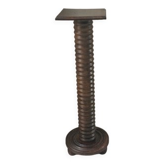 Colonne en bois tourné