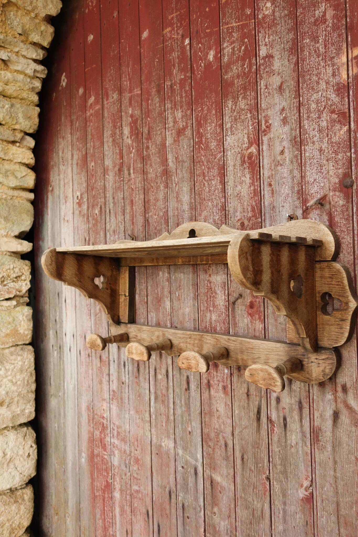 Porte-manteau mural ancien en bois