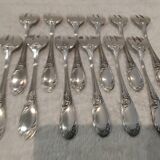 12 silver-plated oyster forks with rocaille ribbon decoration, 13.7 cm