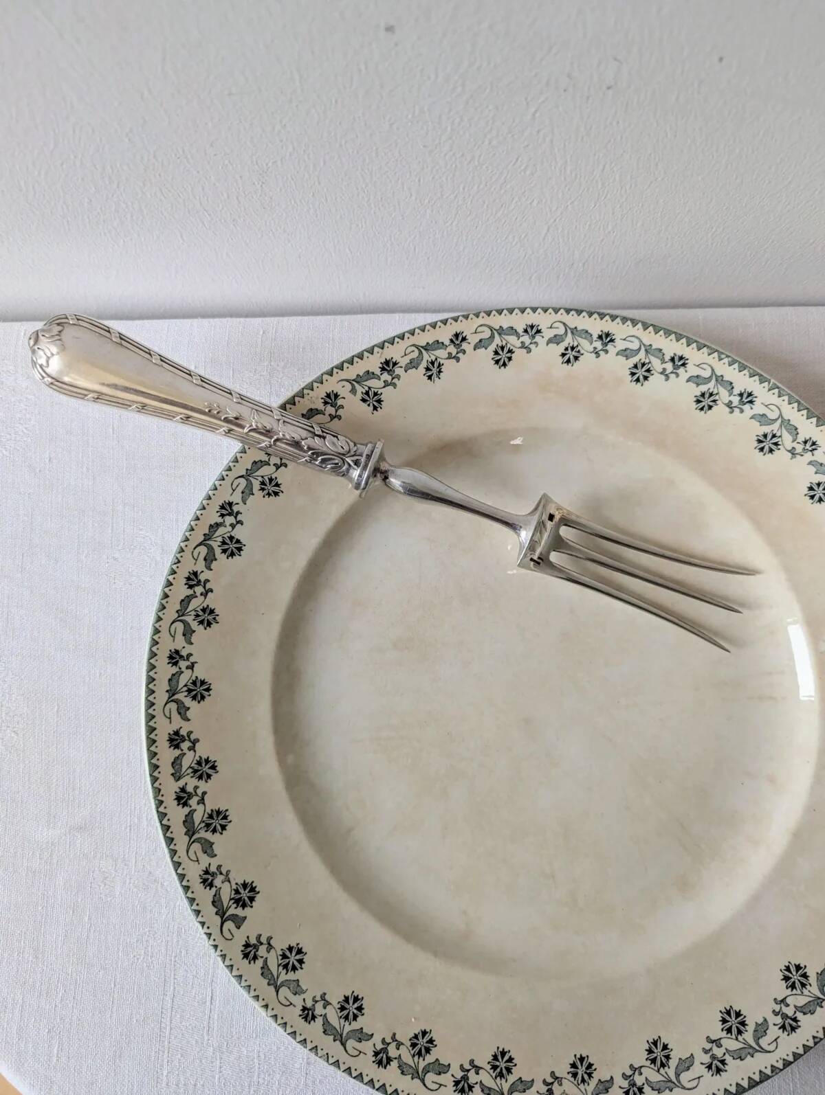 Large antique Christofle serving fork, 30 cm, silver-plated