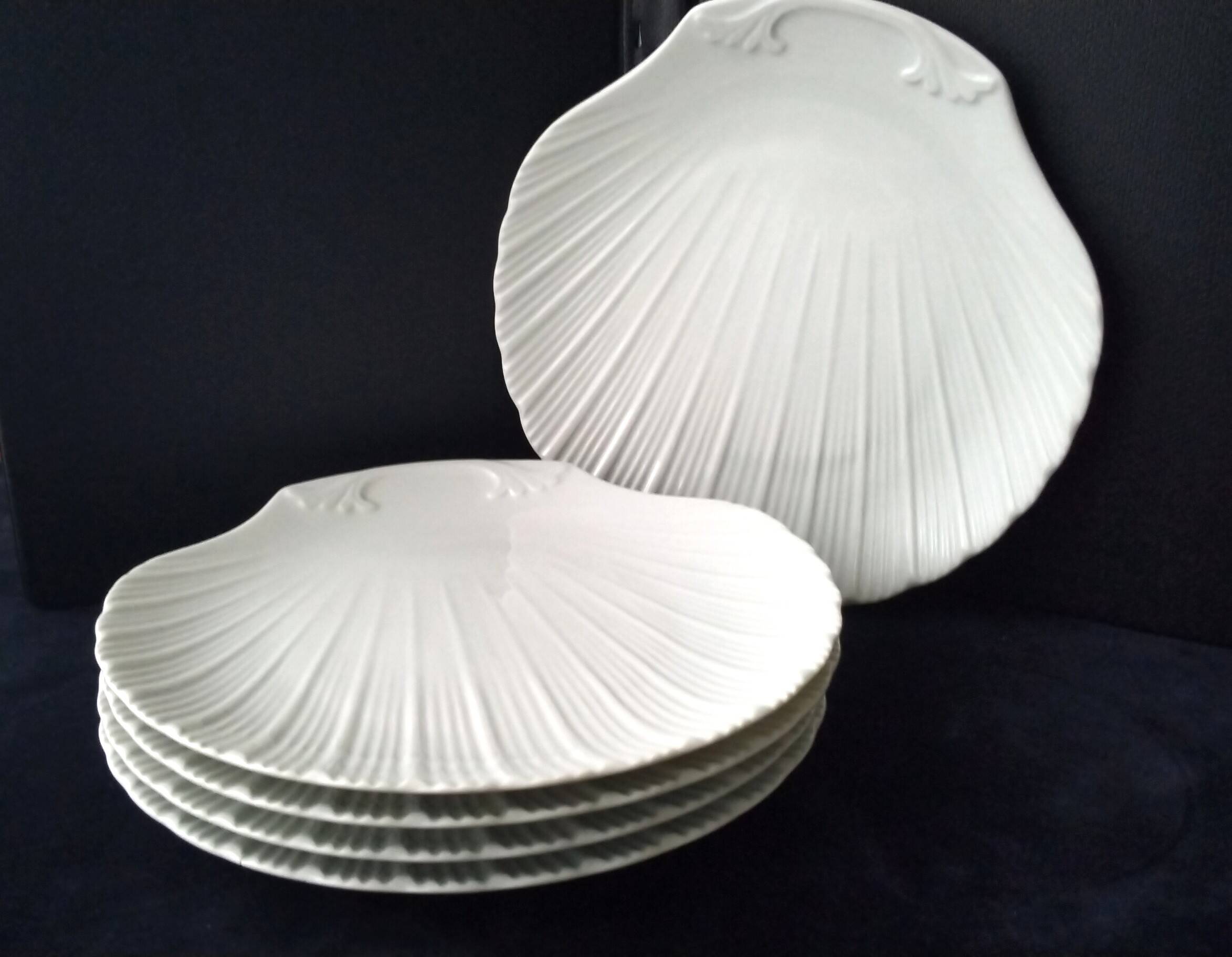 5 scallop shell-shaped plates in Limoges porcelain