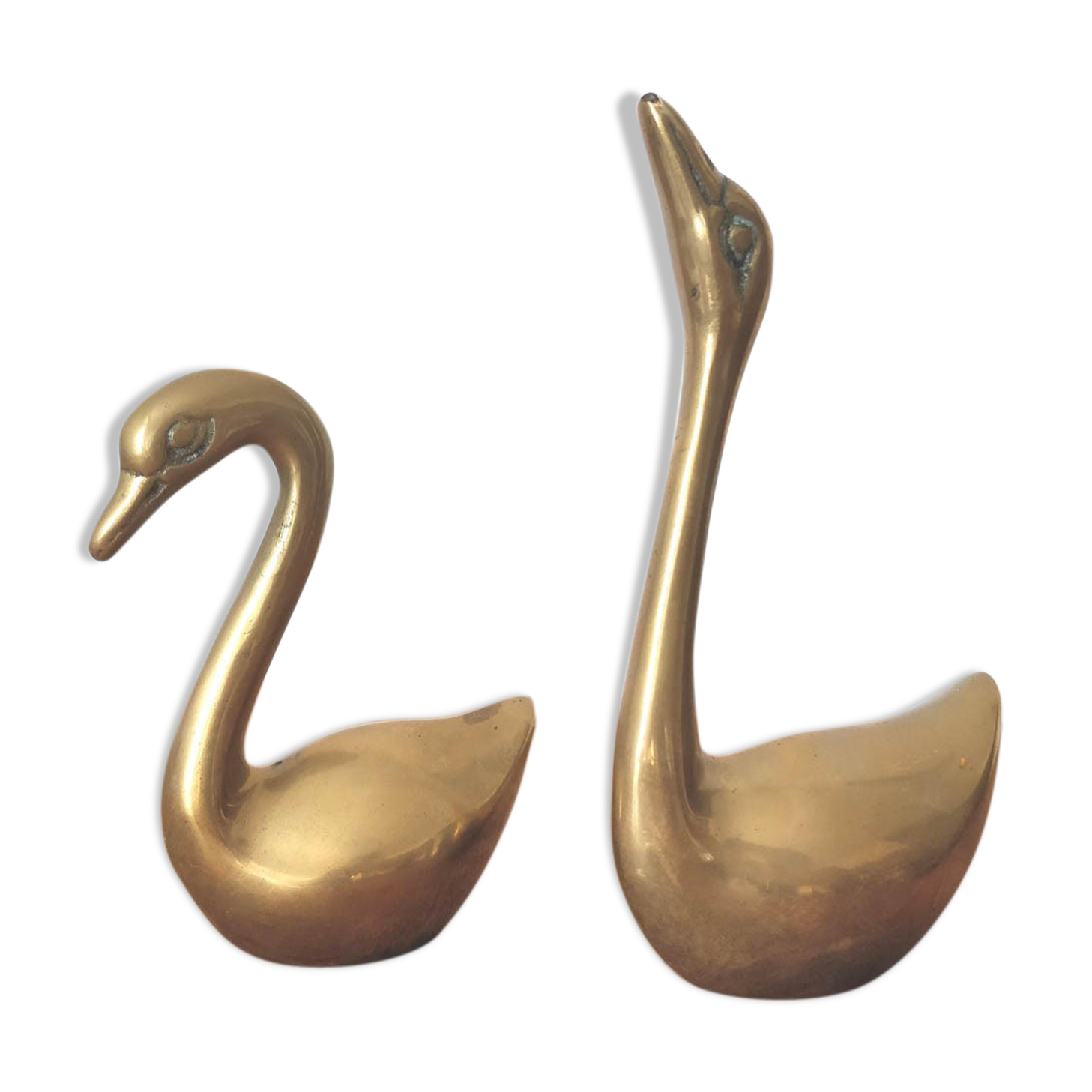 Couple of brass swans