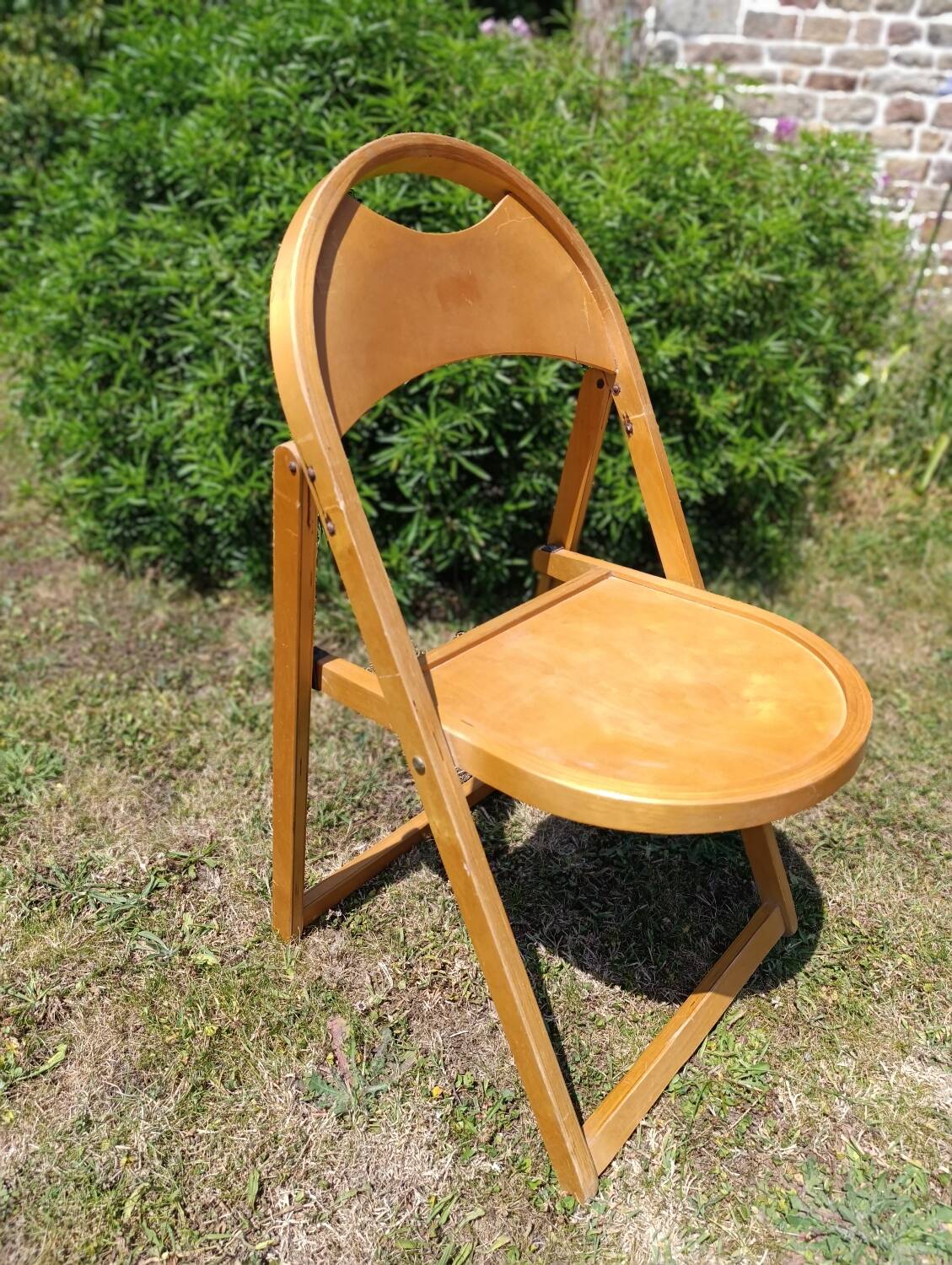 OTK folding wooden chair