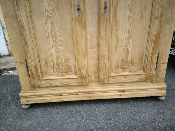 Armoire Alsacienne en pin milieu du XIX siècle