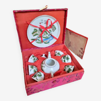 Teapot and cups box