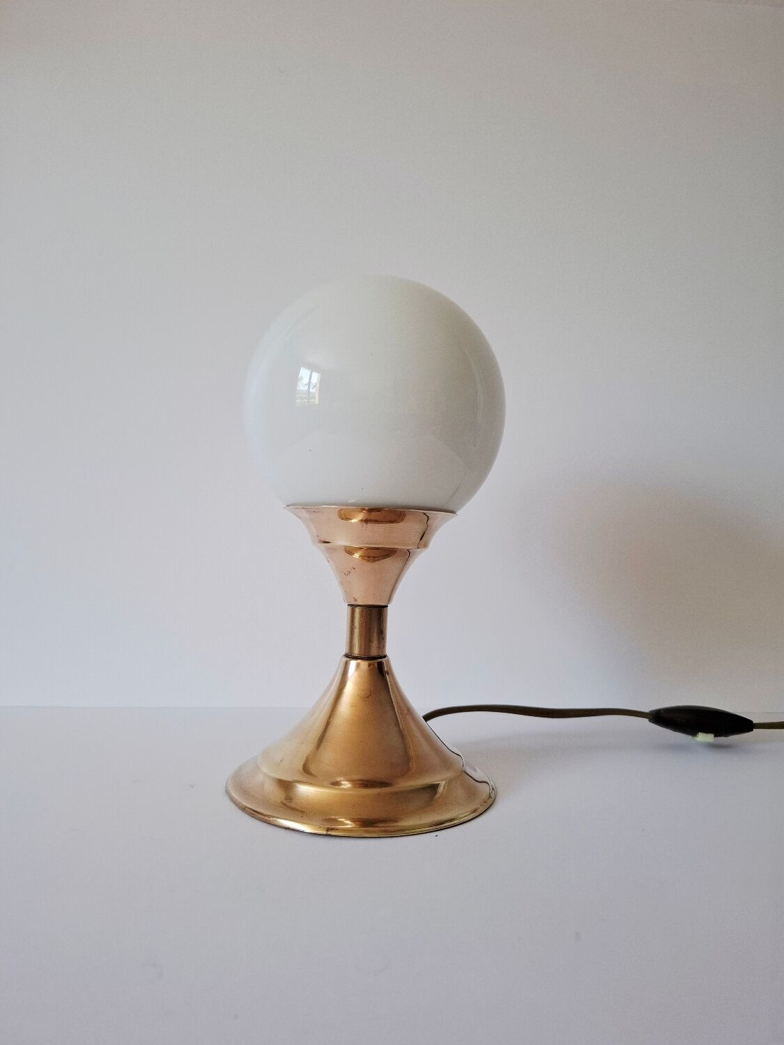 Vintage tulip base brass lamp