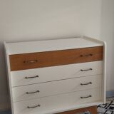 Chest of drawer compass feet