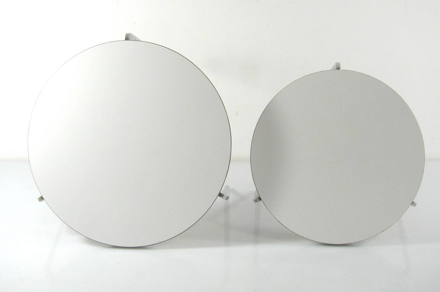 Vaza Roden 60s design tripod nesting tables