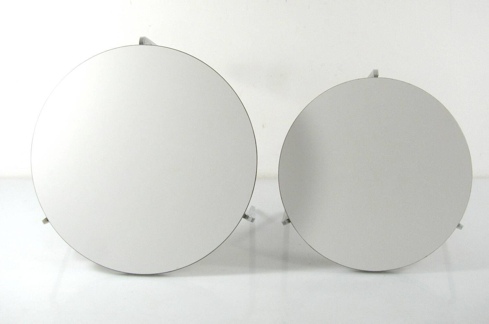 Vaza Roden 60s design tripod nesting tables