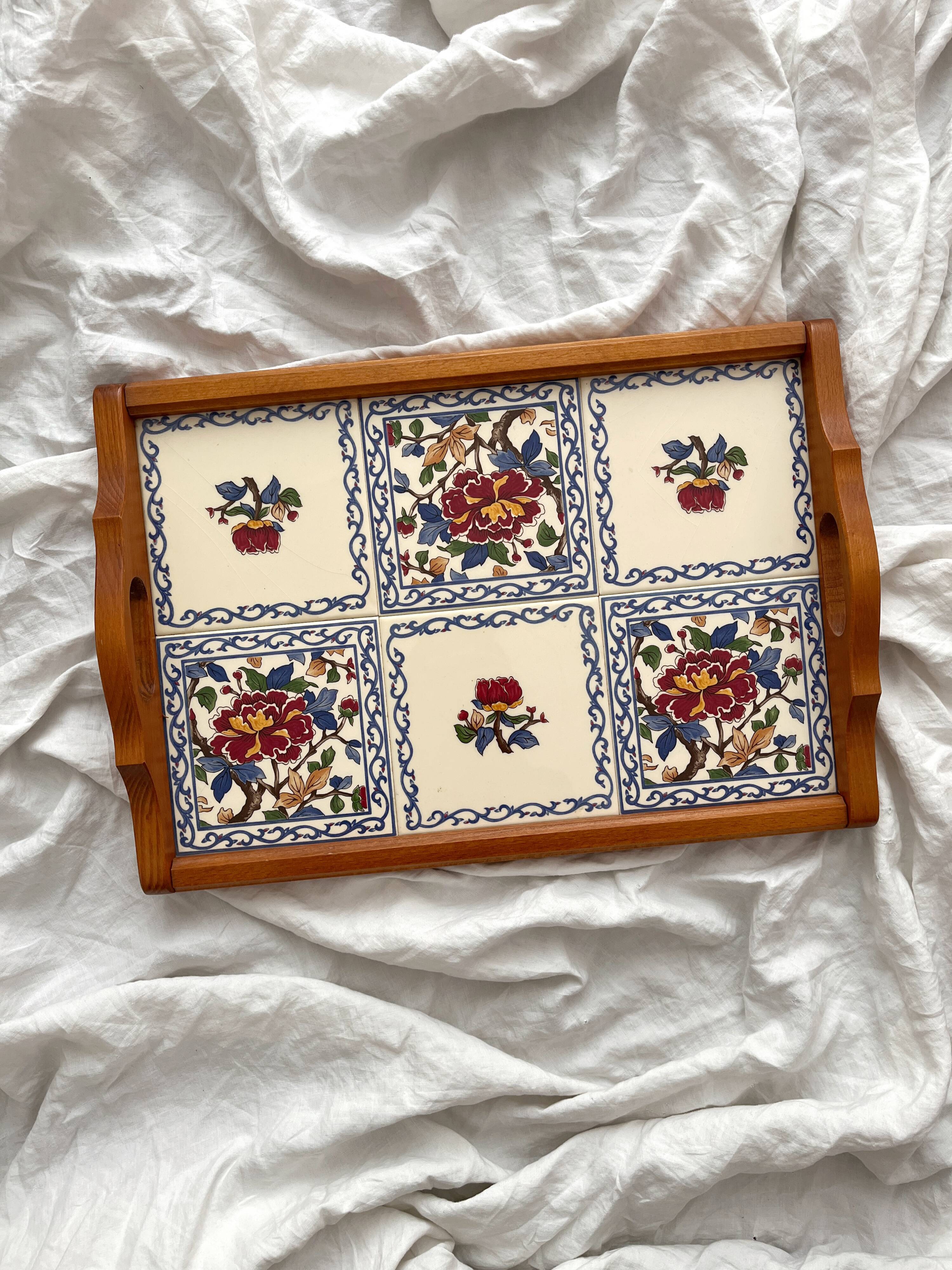Vintage wooden and earthenware tray from Gien with Peonies decor