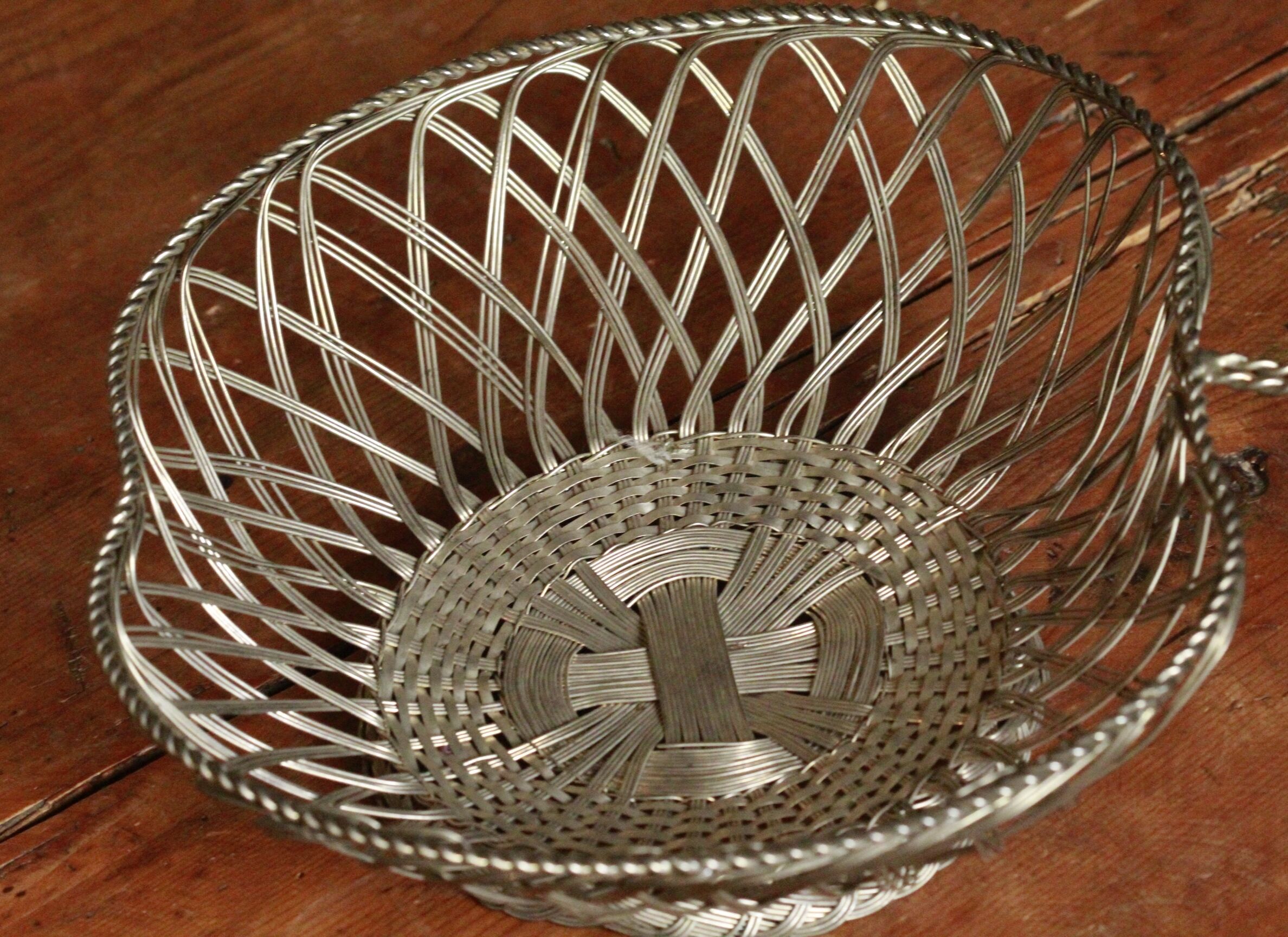 Braided metal basket