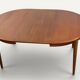 Table ronde de repas extensible danoise en teck – Années 1960