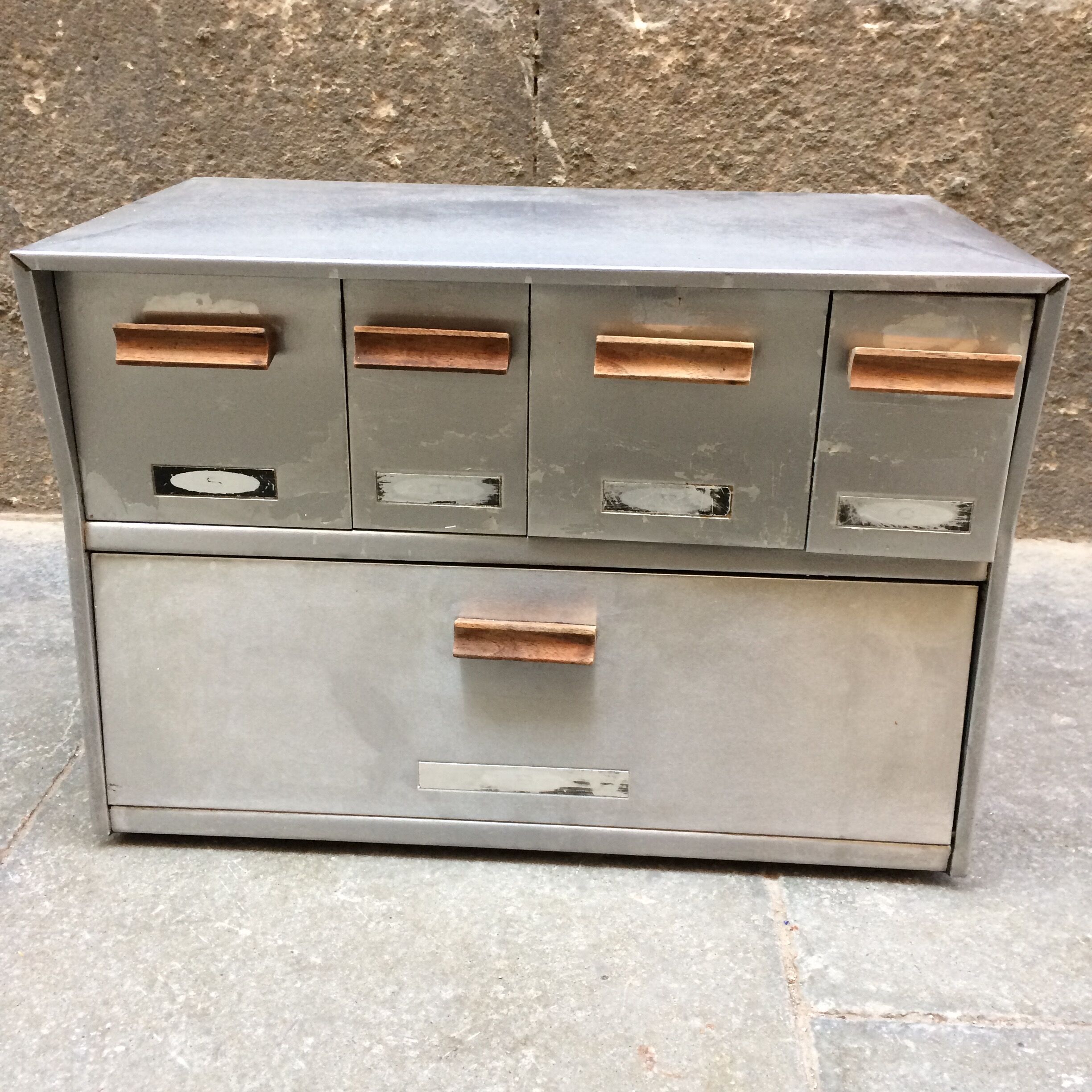 Meuble de metier ancien