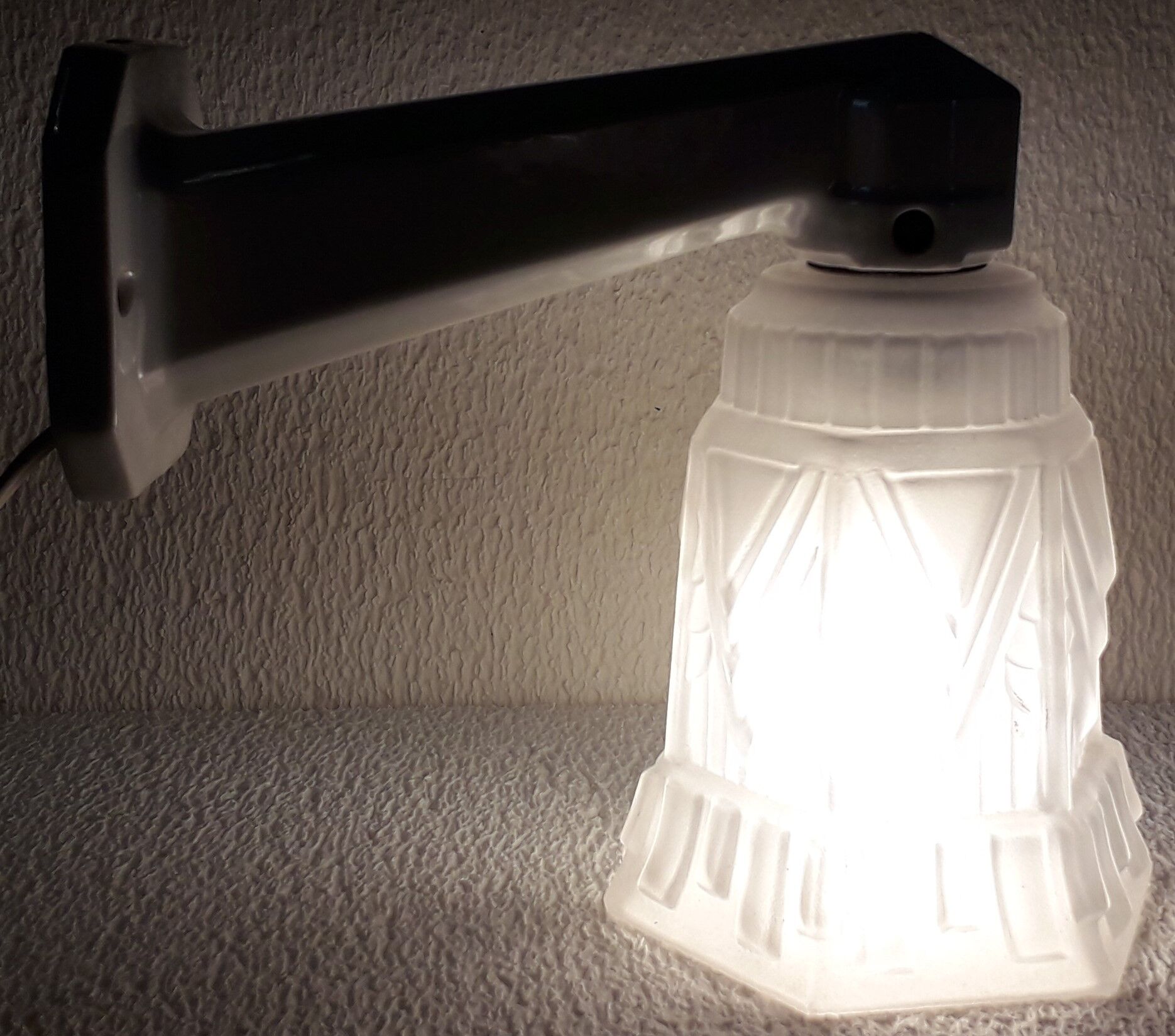 Art Deco porcelain wall light