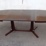 Dark tinted Baumann extendable table