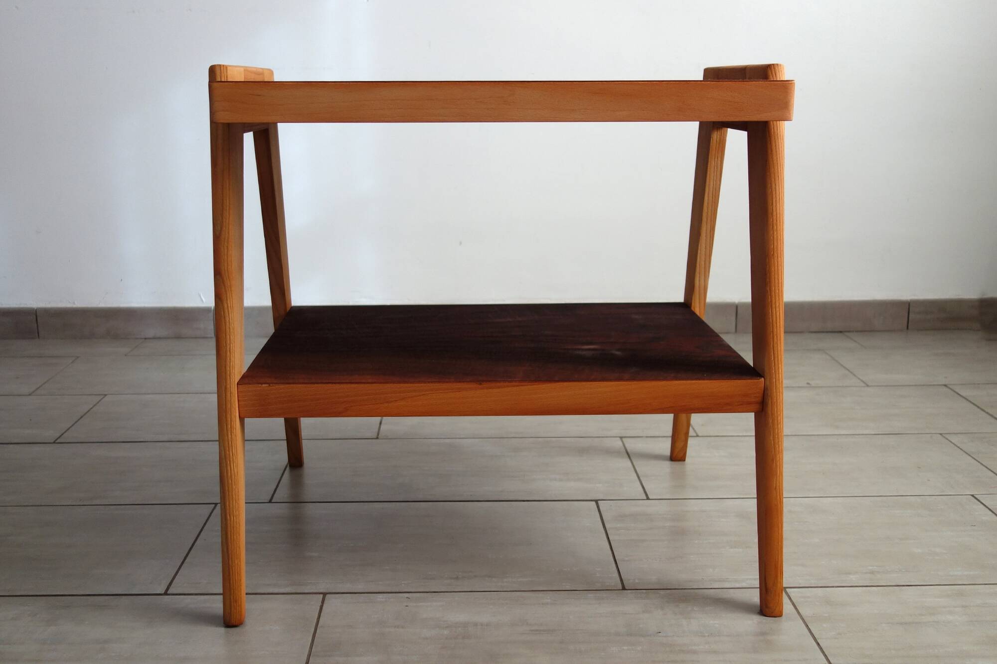 2-tier wooden coffee table from the 50s and 60s