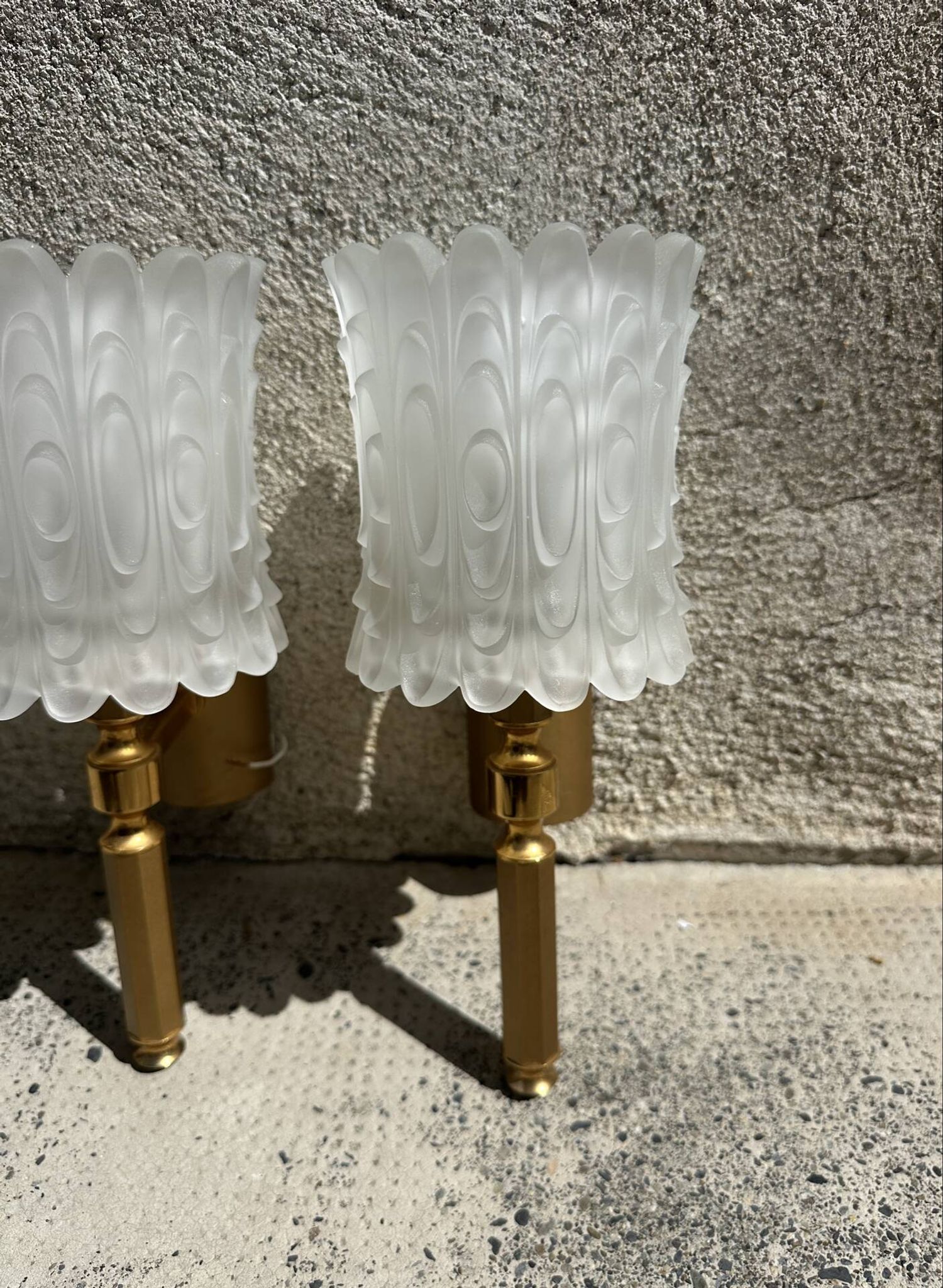 Old pair of wall sconces by Maison Lunel in brass and glass.