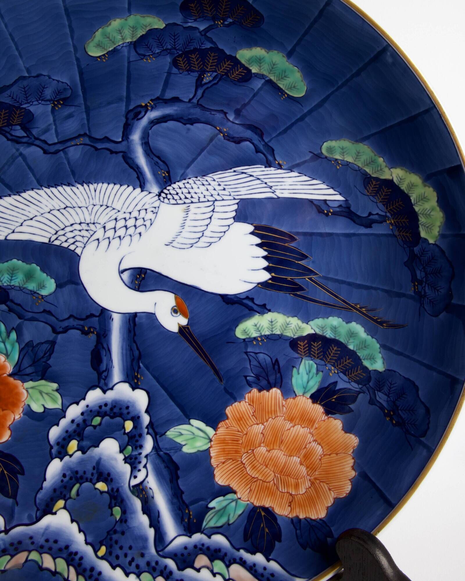 Large decorative porcelain plate from Arita — Mineyama Kiln