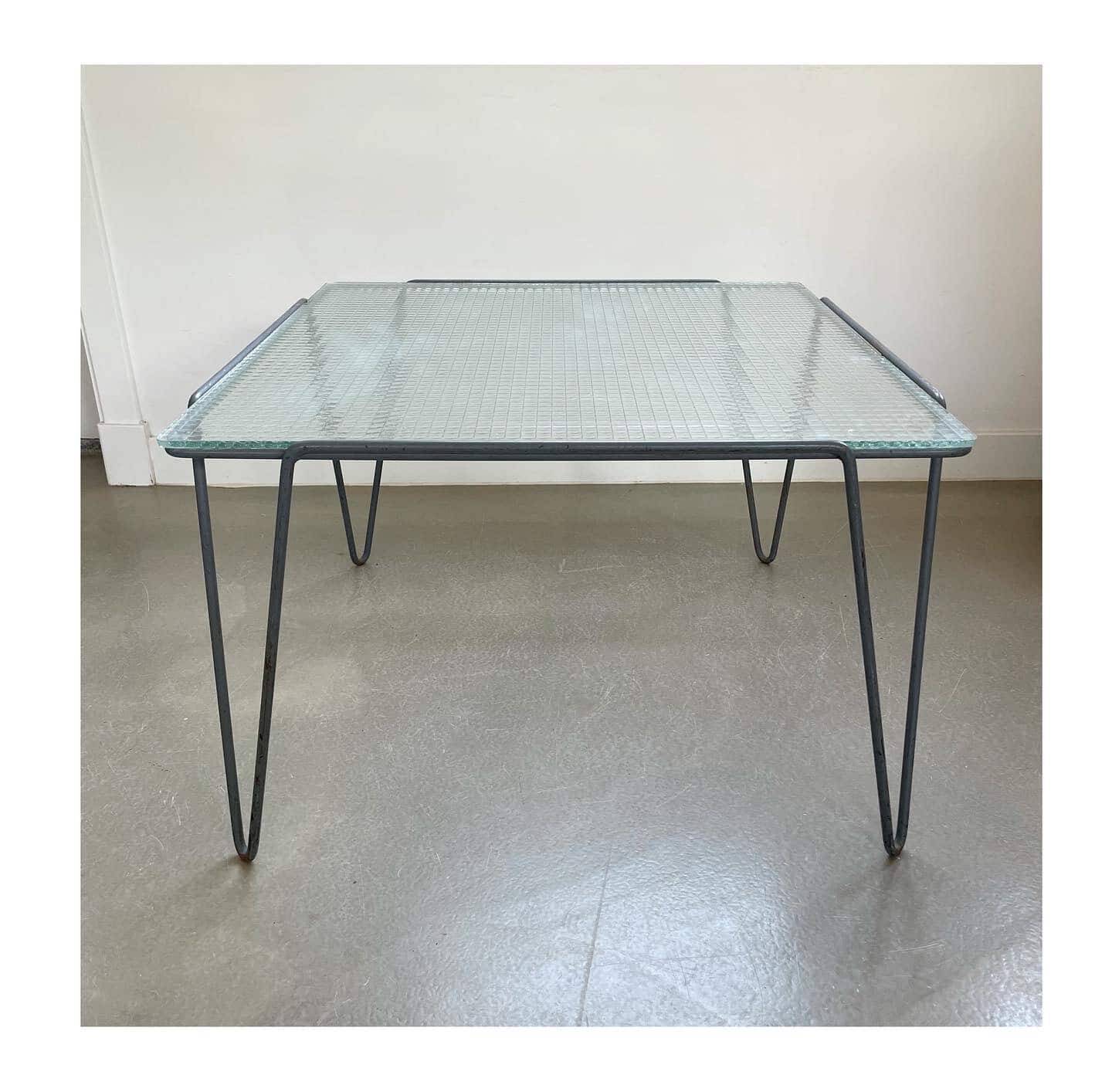 Minimalist, industrial side or coffee table, Arnold Bueno de Mesquita, 1950s
