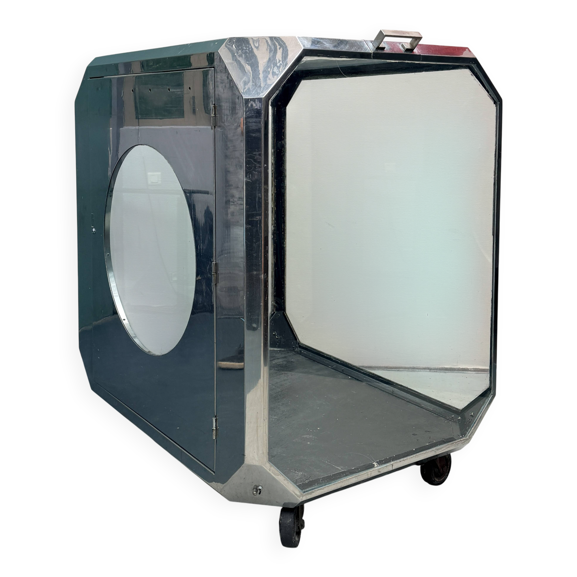 Vitrine de Showroom Monumentale d'Époque Space Age – Circa 1970