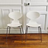 Paire de chaises Fourmi signées Arne Jacobsen