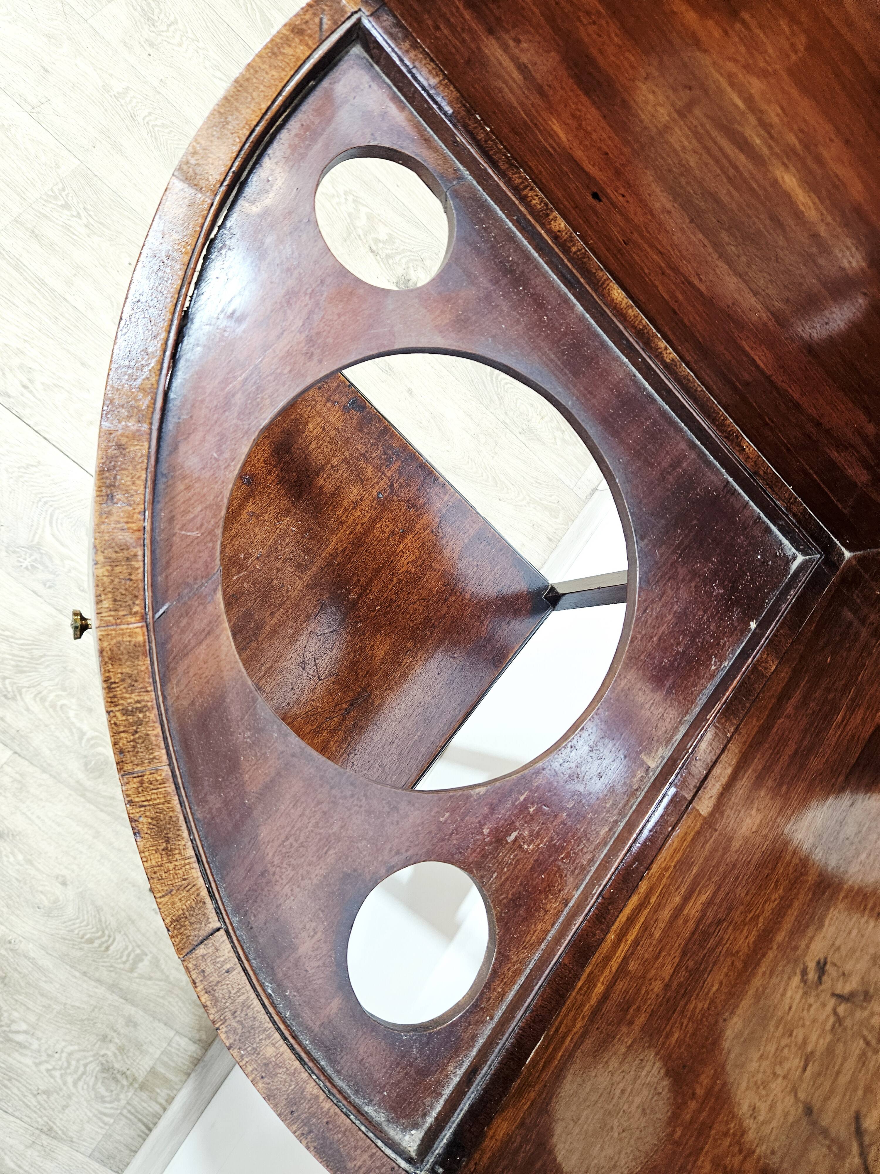 Antique washbasin (Washstand) – England, first half 19th century Mahogany