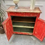 Buffet parisien patine rouge