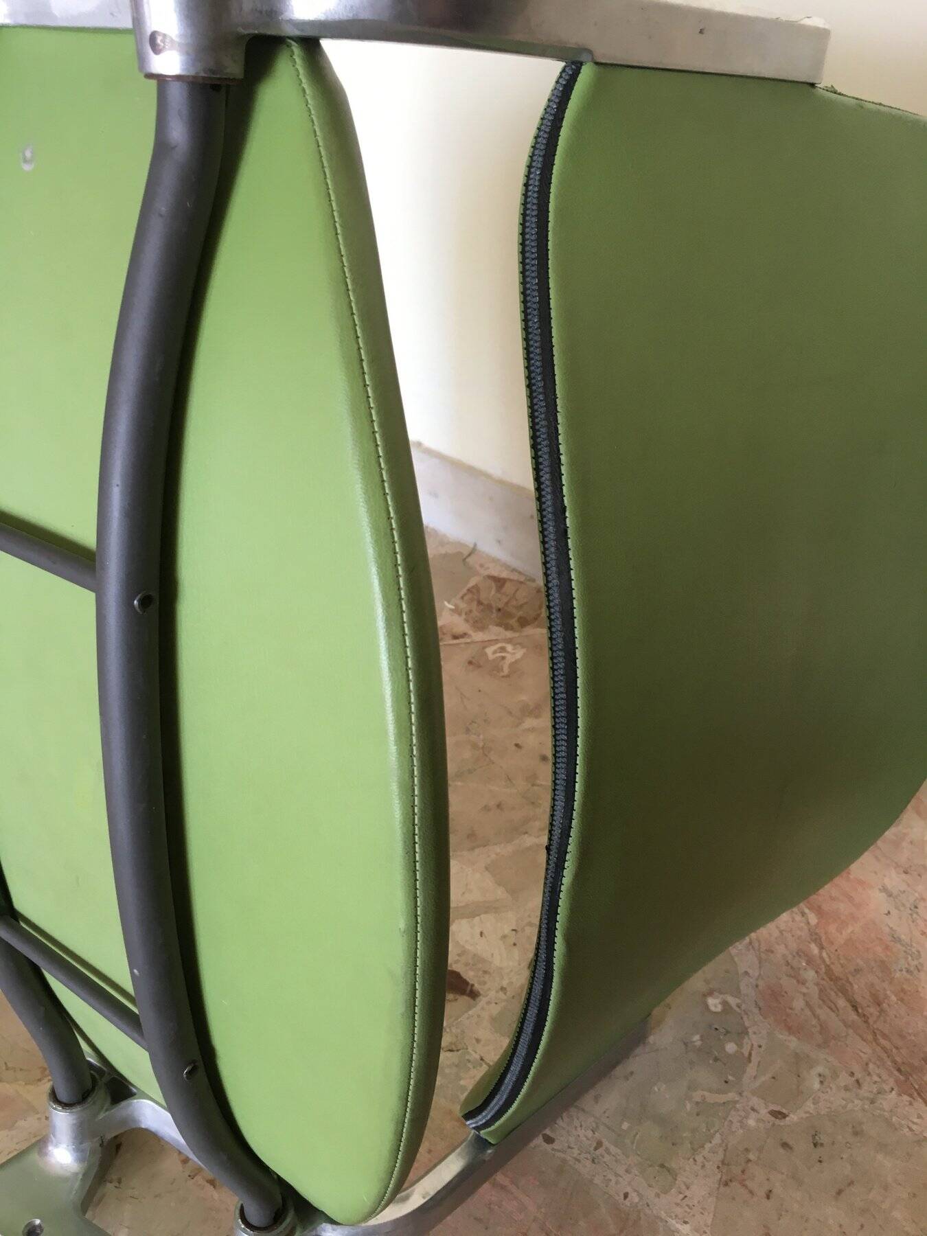 Chairs (4) Anonima Castelli - Giancarlo Piretti - DSC106 - Metal, Eco-leather