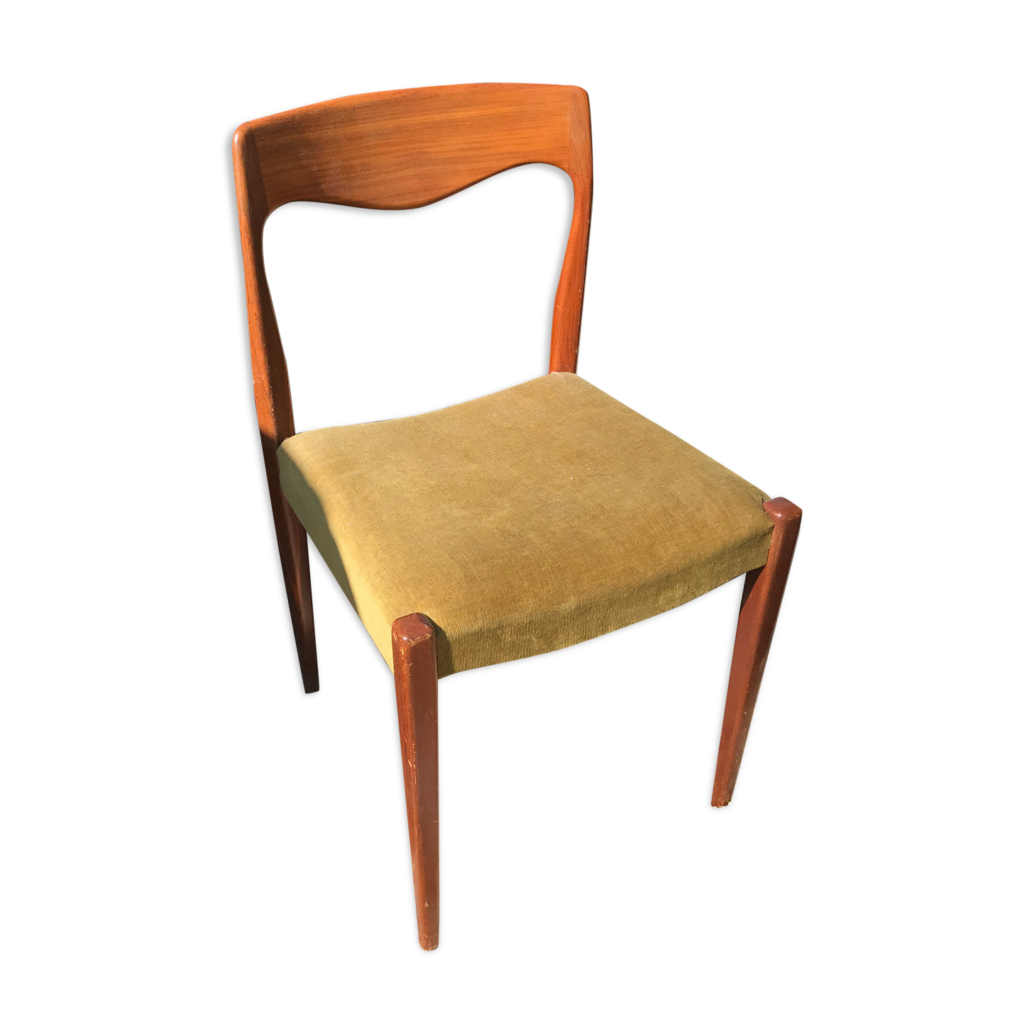 Scandinavian chair