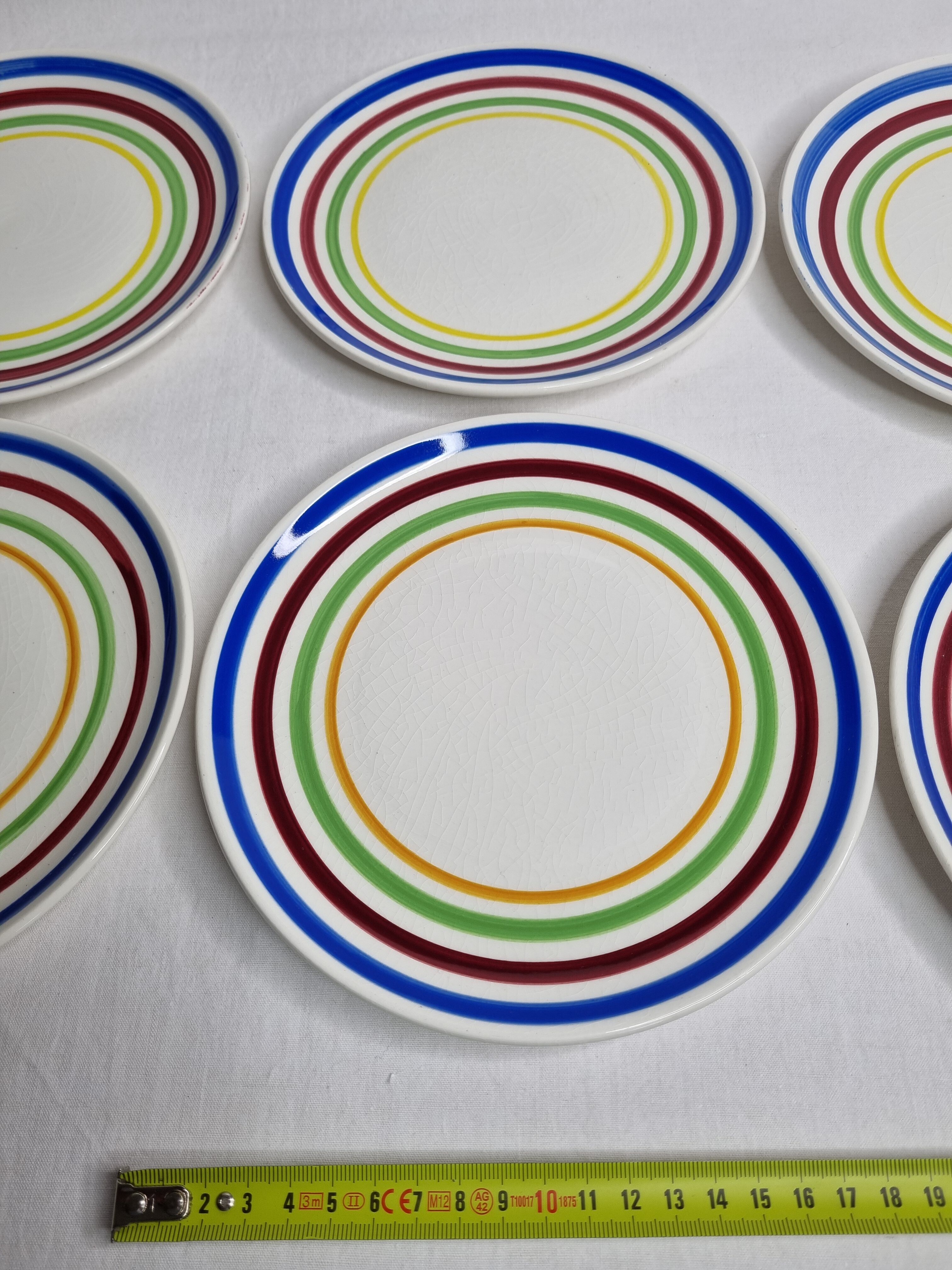 Six dessert plates in Gien earthenware, 19 cm