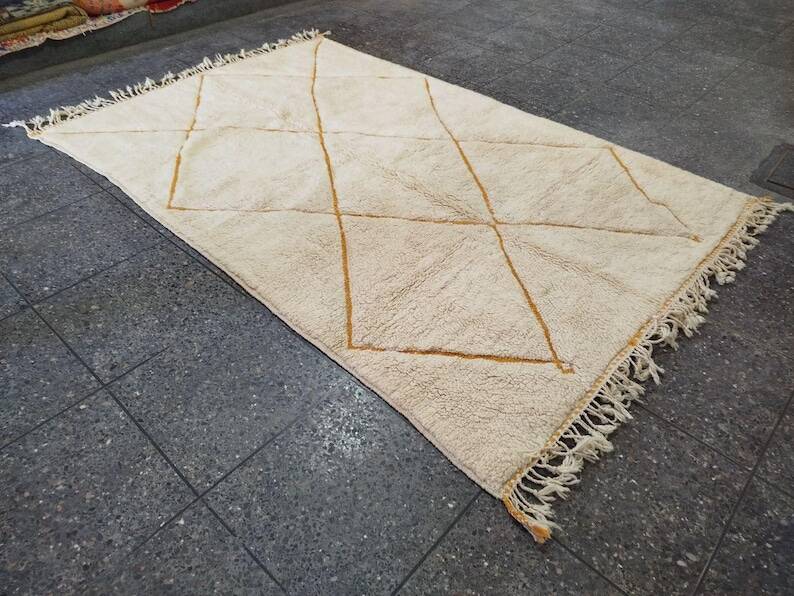 Moroccan decorated rug 260cmx160cm