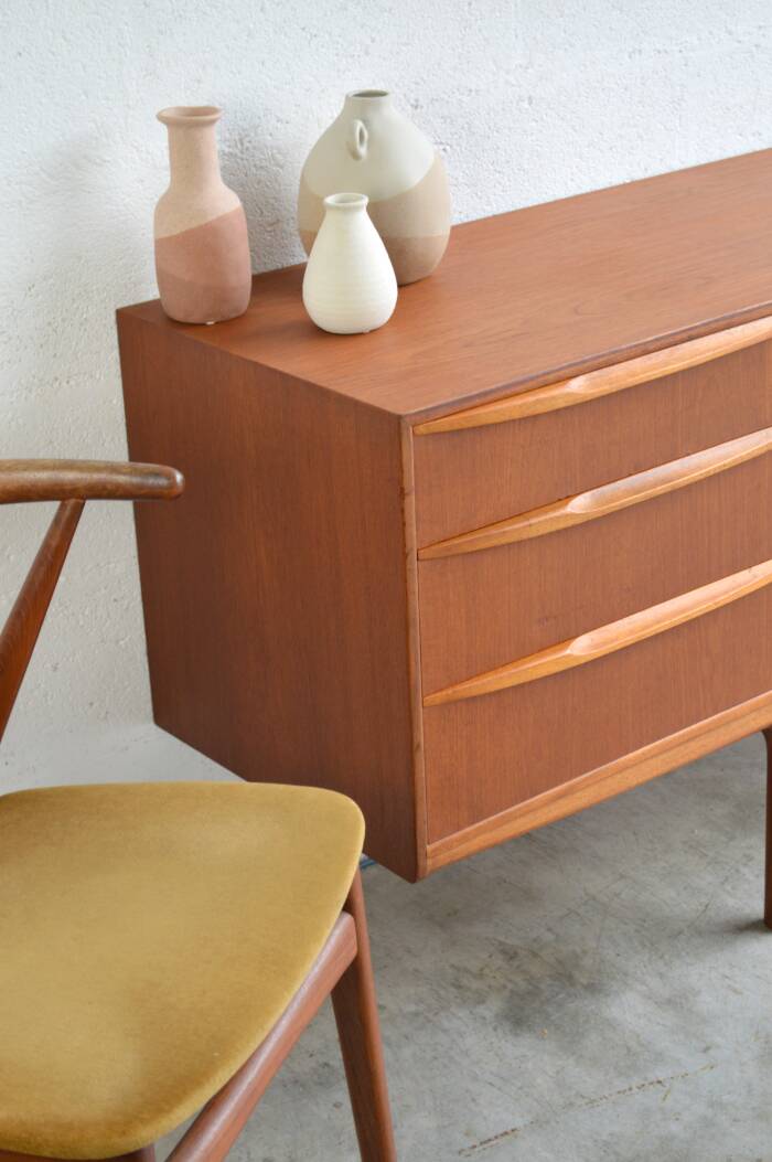 Vintage Scandinavian teak sideboard by McIntosh * 213 cm *