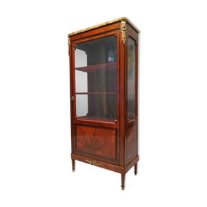 vitrine style Louis XVI