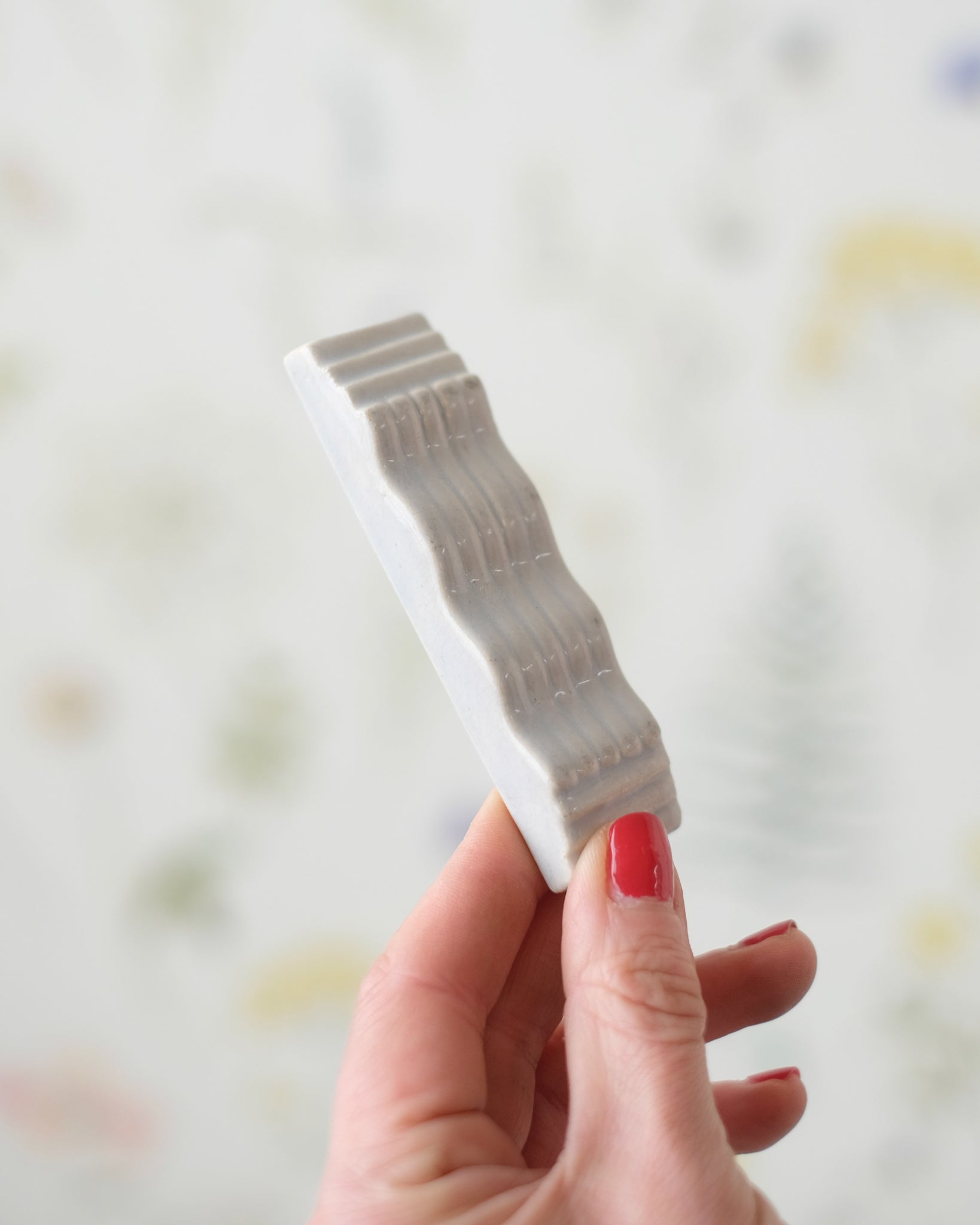 10 Ceramic Art Deco knife holders