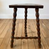 Tripod stool in beaded wood / turned 40s