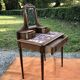 Coiffeuse vintage Rococo Art Déco en chêne massif à 3 tiroirs dessus marbre.