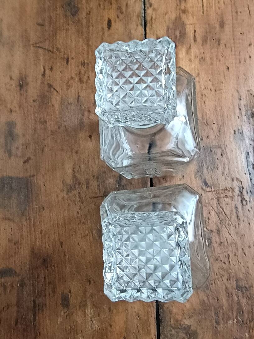 Vintage whisky decanter set