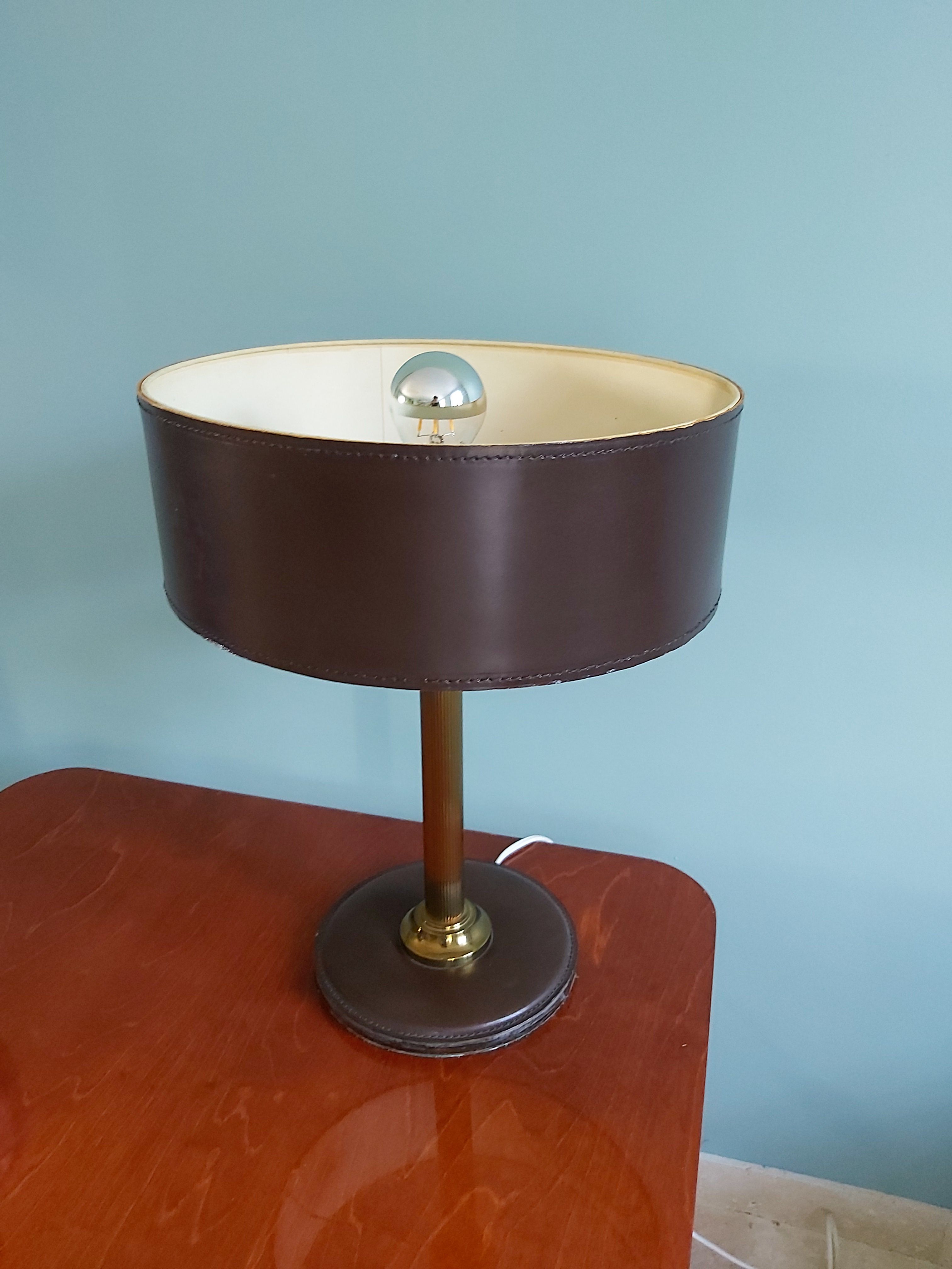 Brown leather desk lamp and brass foot, 70s