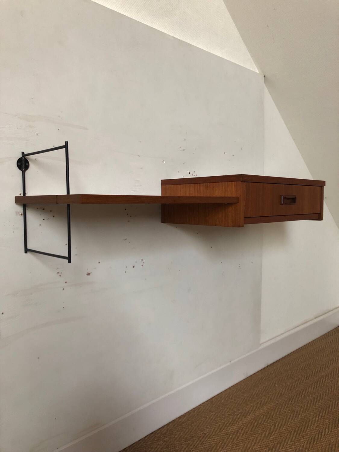 Wall console