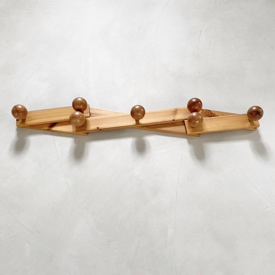 Porte-manteau mural vintage 70