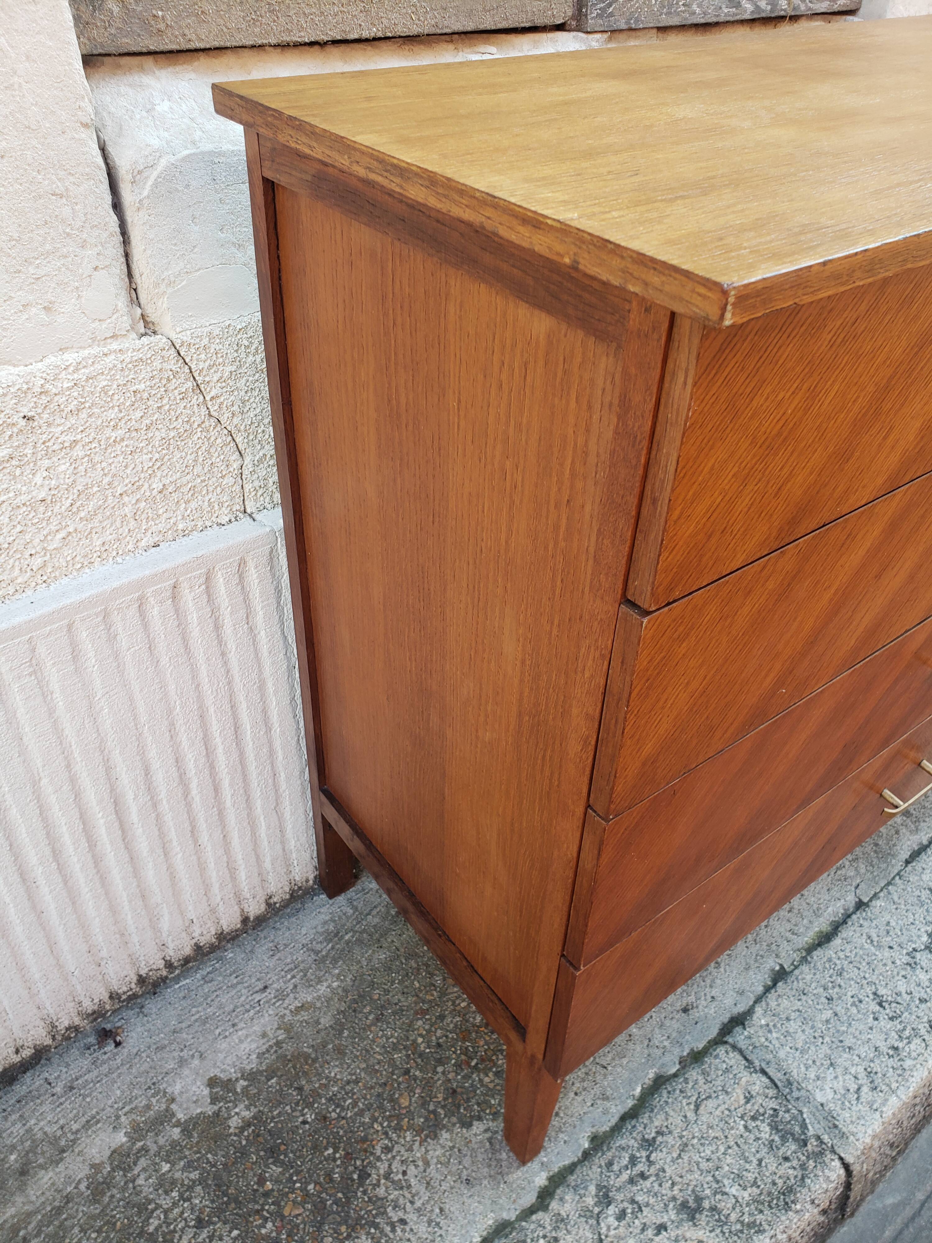 Commode vintage design chevrons